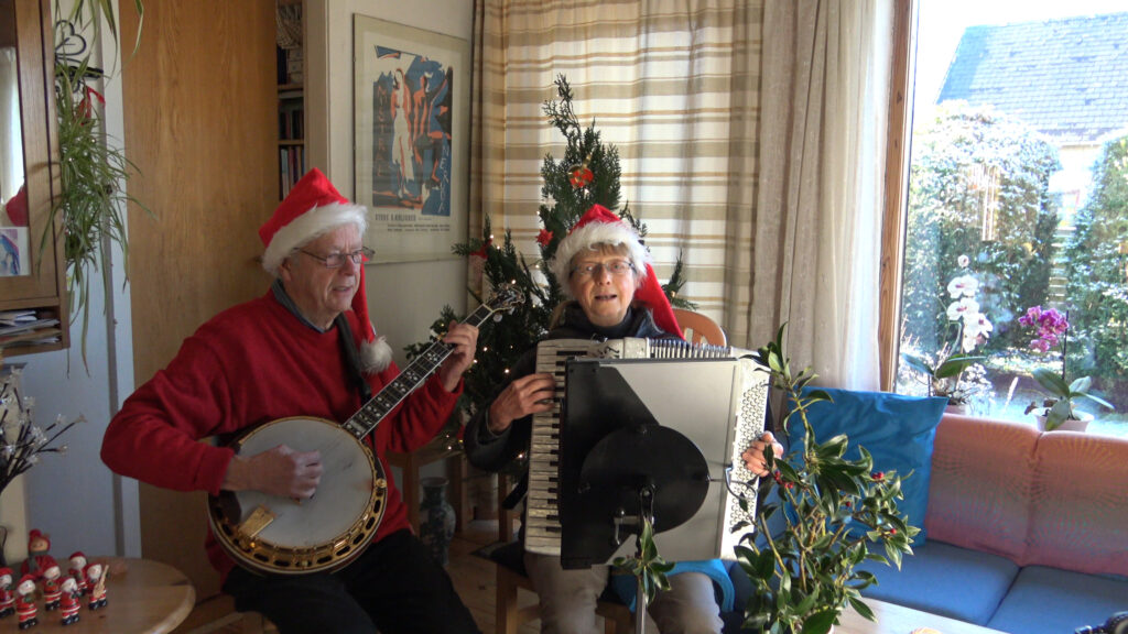 julefest baggrundsmusik viser underholdning harmonika banjo sømandsmusik viser pop folkemusik