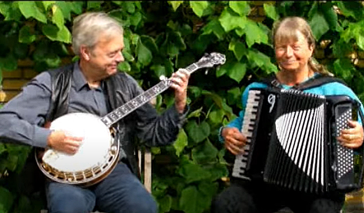 strandfest baggrundsmusik viser underholdning harmonika banjo sømandsmusik viser pop folkemusik